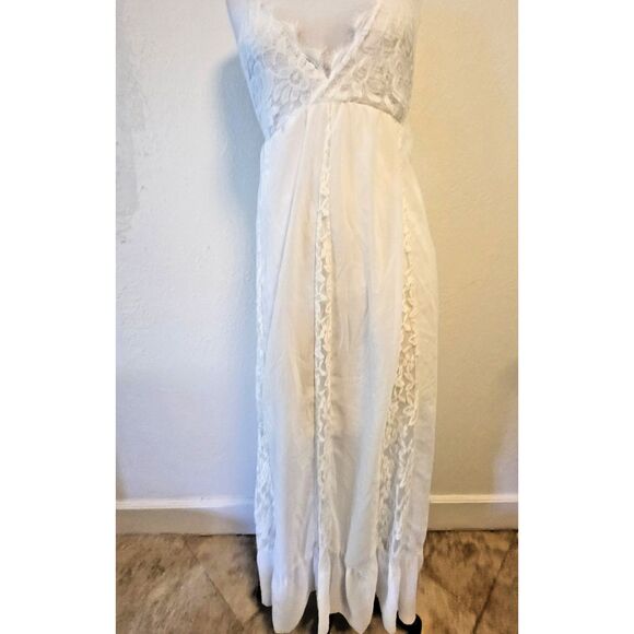 Vintage White Lace Nightgown Size M - Picture 3 of 5